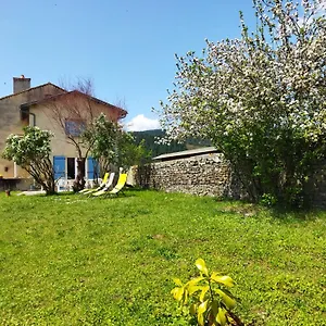  Hébergement de vacances Chez Gustou